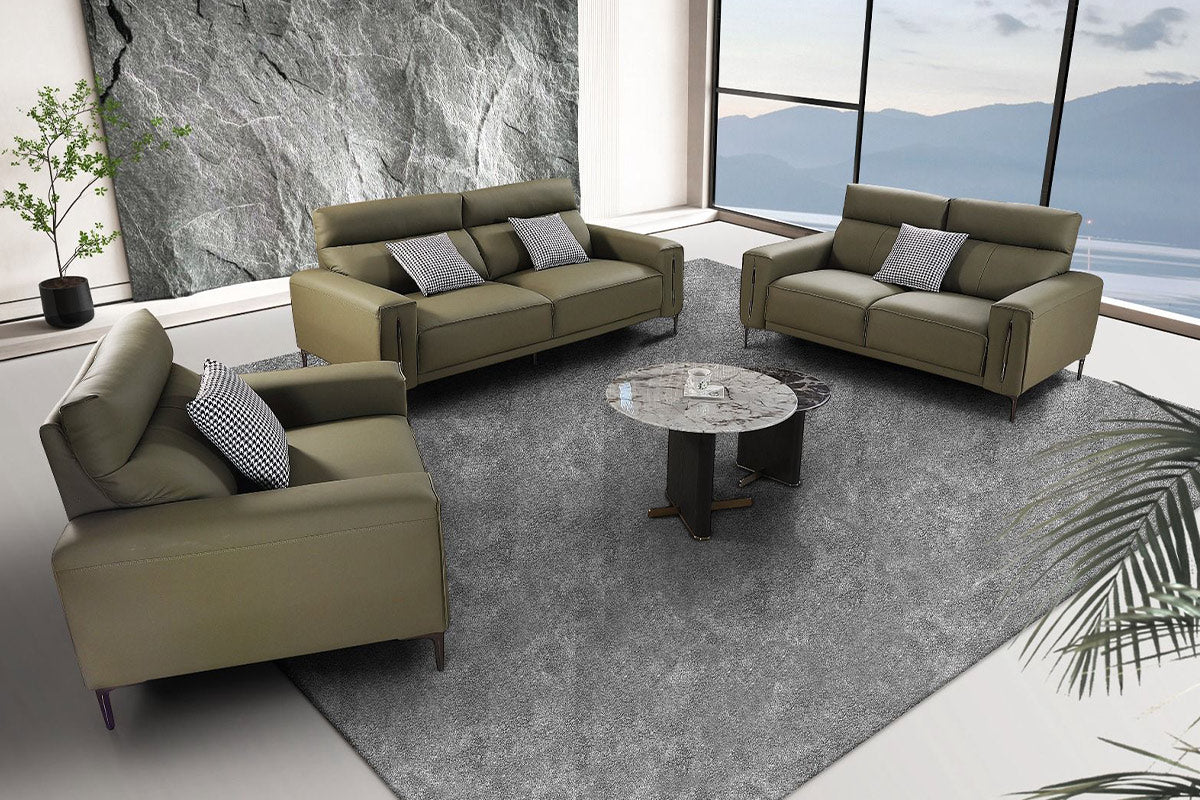 Couch 2228